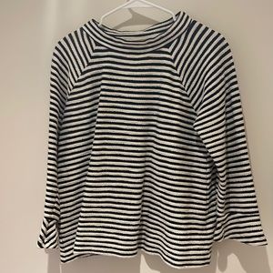 Black/White sweater with small sleeve detail